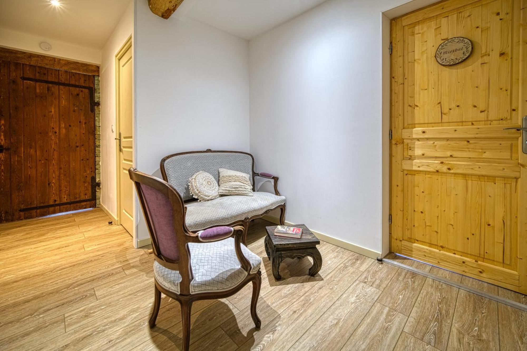 Maison Michonieres - Gite 3 Etoiles - 8 Personnes Miribel  Eksteriør bilde